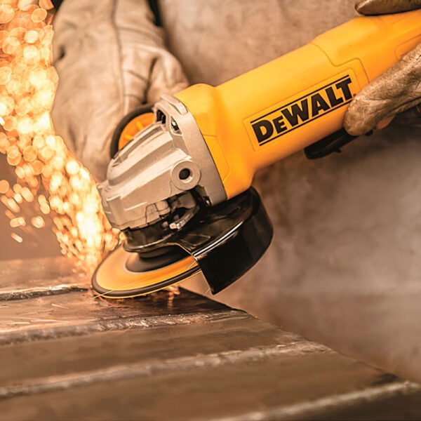 DWE4212-B2 Amoladora Esmeril Angular Dewalt 5" 1200W